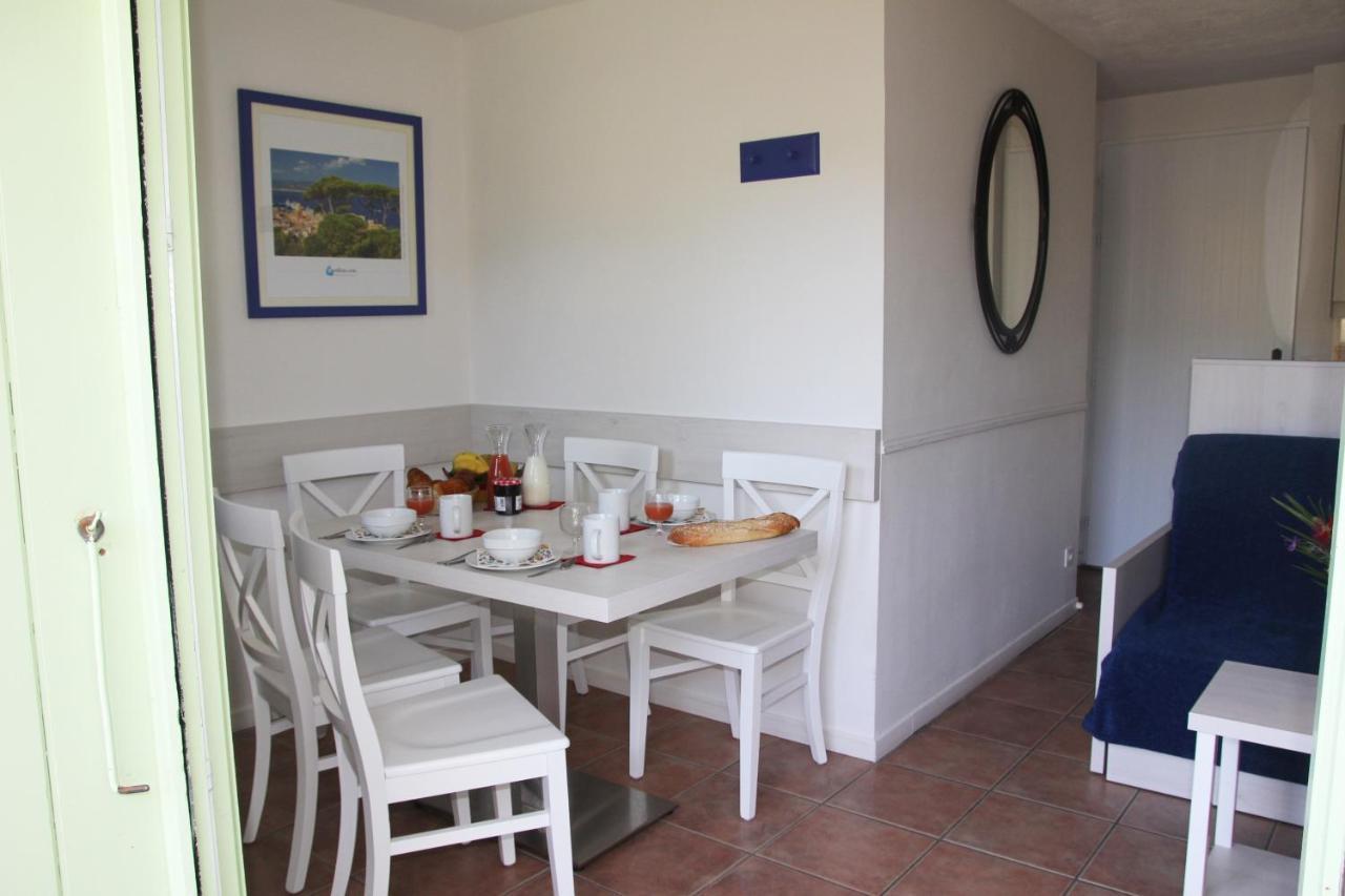 Residence Goelia Le Domaine De La Pinede Le Lavandou Eksteriør billede